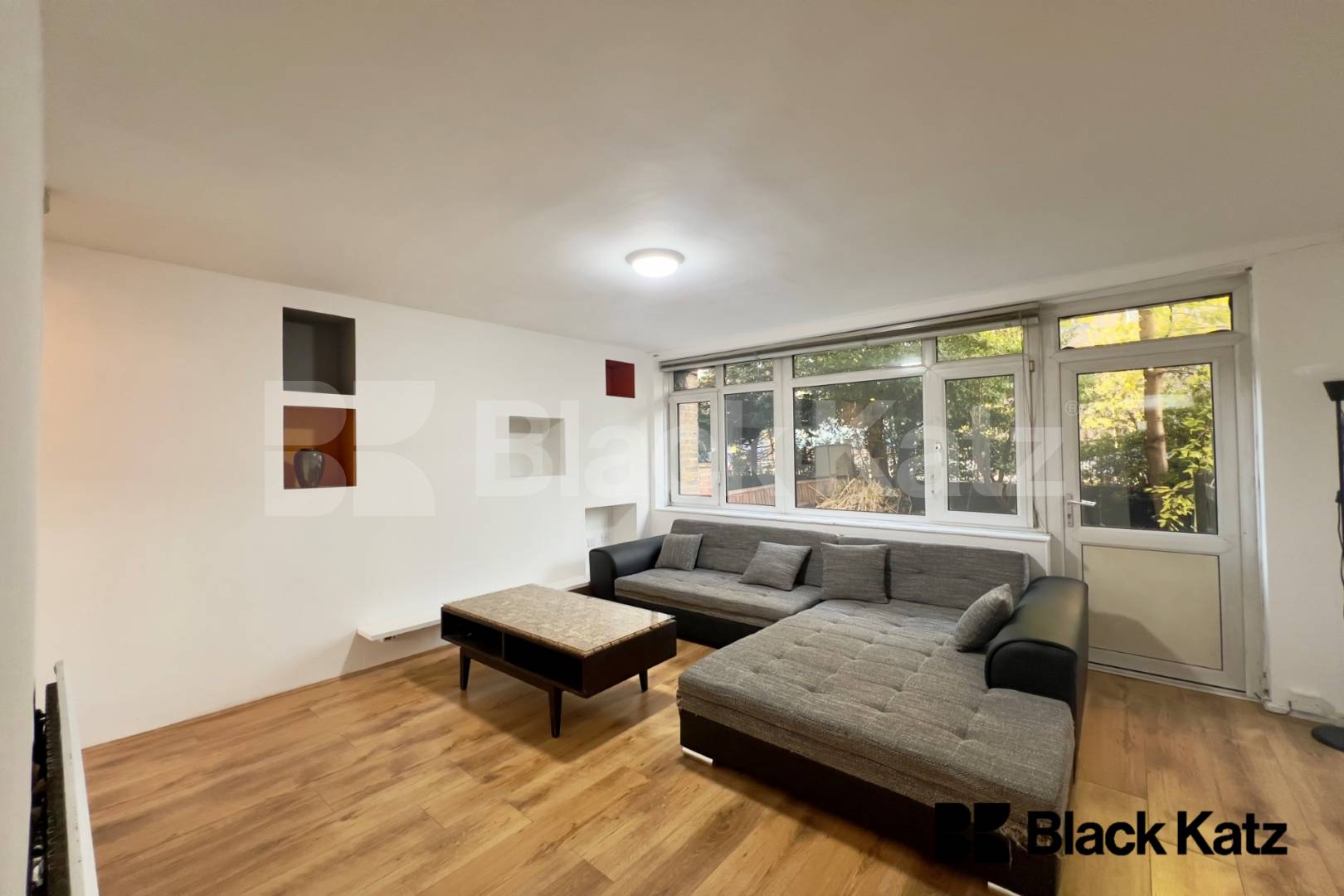 Charming private garden with wooden floors throughout  Cluny Estate , London bridge